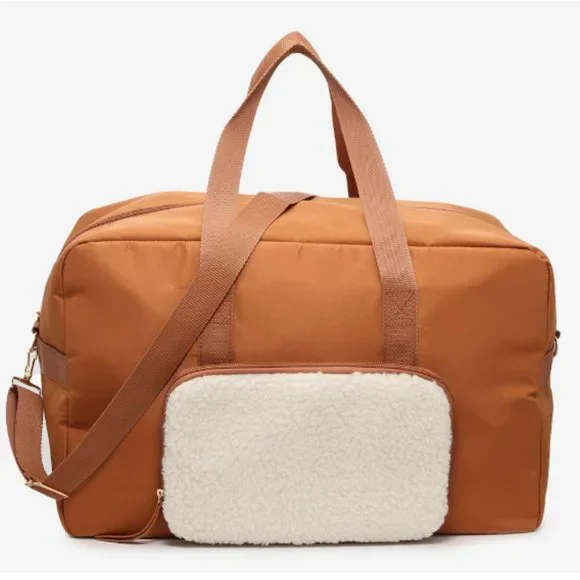 NWT DSW Exclusive Camuto Weekender Bag with removable faux shearling clutch - Picture 1 of 7